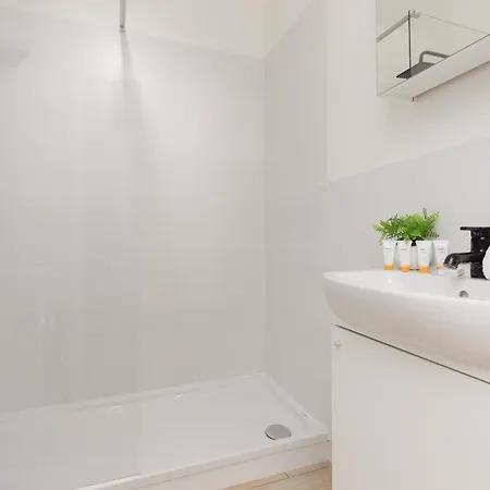 Kopcinskiego Bright & Spacious Apartment Warsaw Ursynow By Noclegi Renters Exterior photo