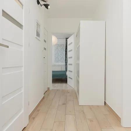 Kopcinskiego Bright & Spacious Apartment Warsaw Ursynow By Noclegi Renters Exterior photo