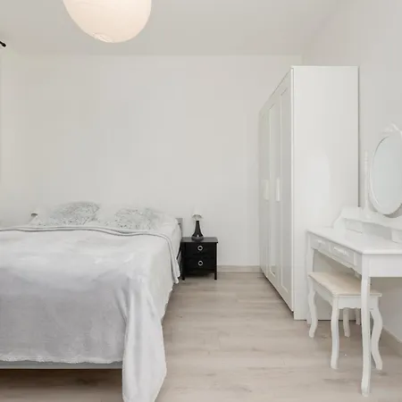 Kopcinskiego Bright & Spacious Apartment Warsaw Ursynow By Noclegi Renters Exterior photo