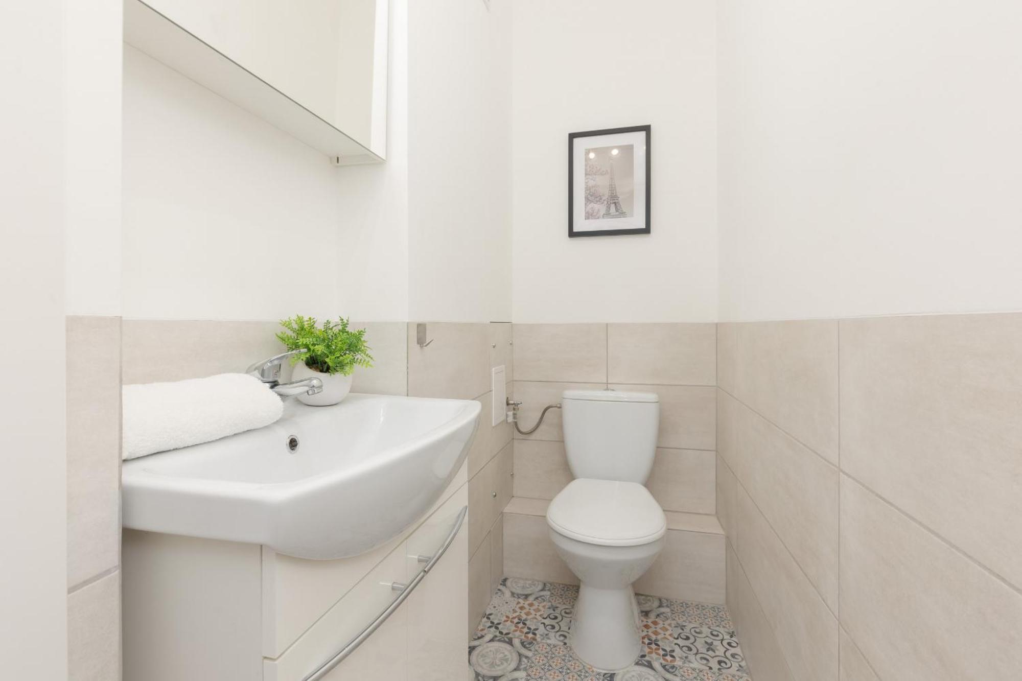 Kopcinskiego Bright & Spacious Ursynow By Renters * Warschau